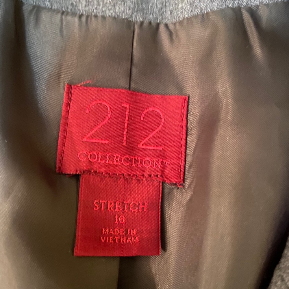 Blazer - Picture 4 of 5